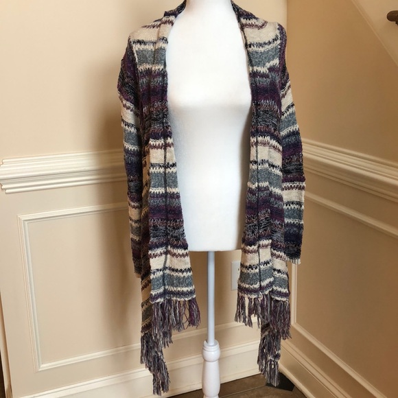 NWT Fringed Wrap - Picture 1 of 7